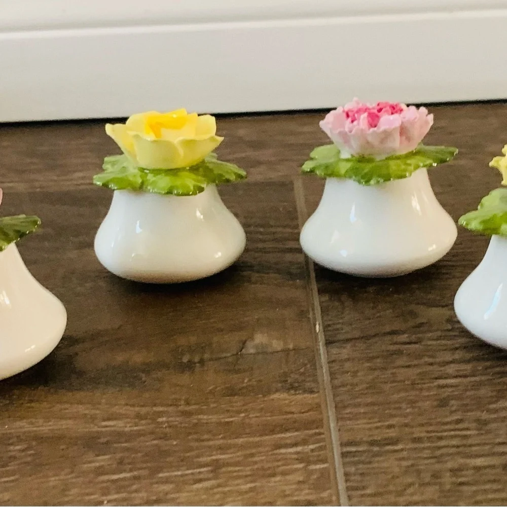 Atnsley salt and pepper shakers